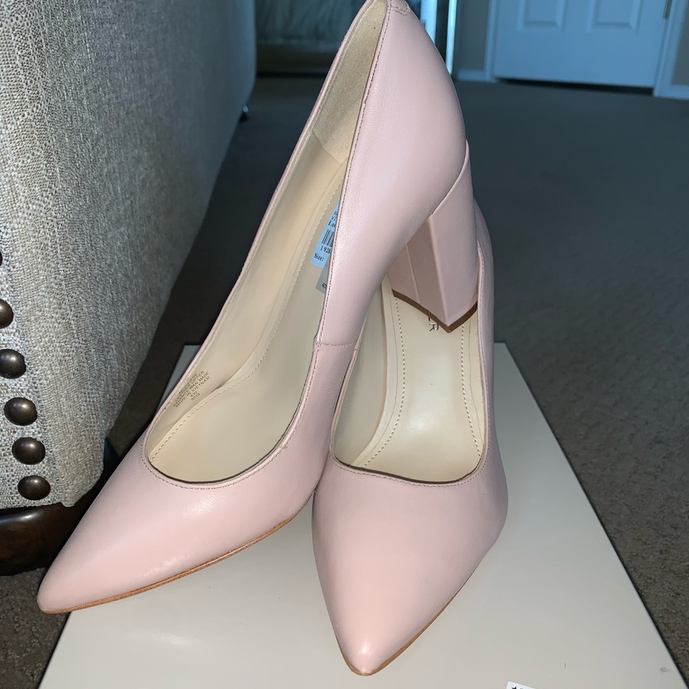 MARC FISHER VIVIENE LIGHT PINK Block Heels Sz 7